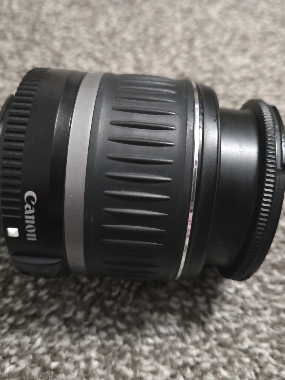 Canon EF-S 18-55mm f/3.5-5.6 II Zoom Lens - Black